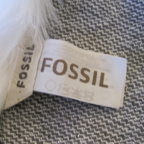 Fossil Faux Fur Pull-Through Scarf - Picture 6 of 7
